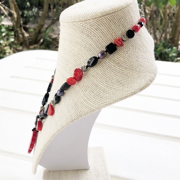NWT Genuine Carved Red Coral, Onyx, Black Pearl Necklace Beaded - Picture 4 of 7